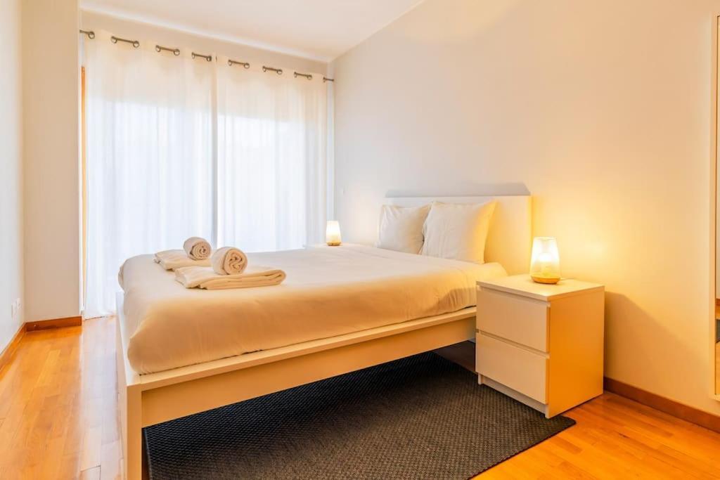 Casa Da Praca In The Center Of Porto - Guestspa Bagian luar foto